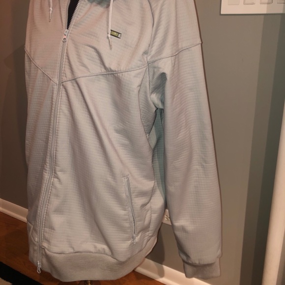 Great silver/gray Nike jacket with hood - Picture 8 of 10